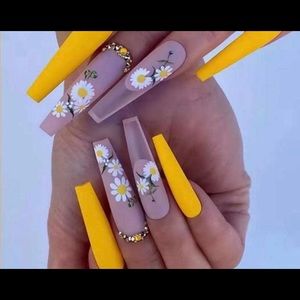 Beautiful yellow summer nails| full long coffin nail set| long coffin nails